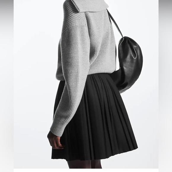 Cos wool blend pleated skirt - Picture 2 of 8